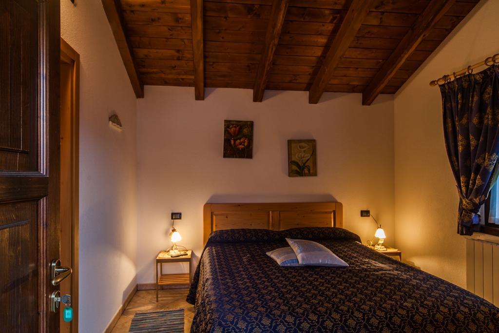 Mazzo di Valtellina Agriturismo Al Castagnetoヴィラ エクステリア 写真