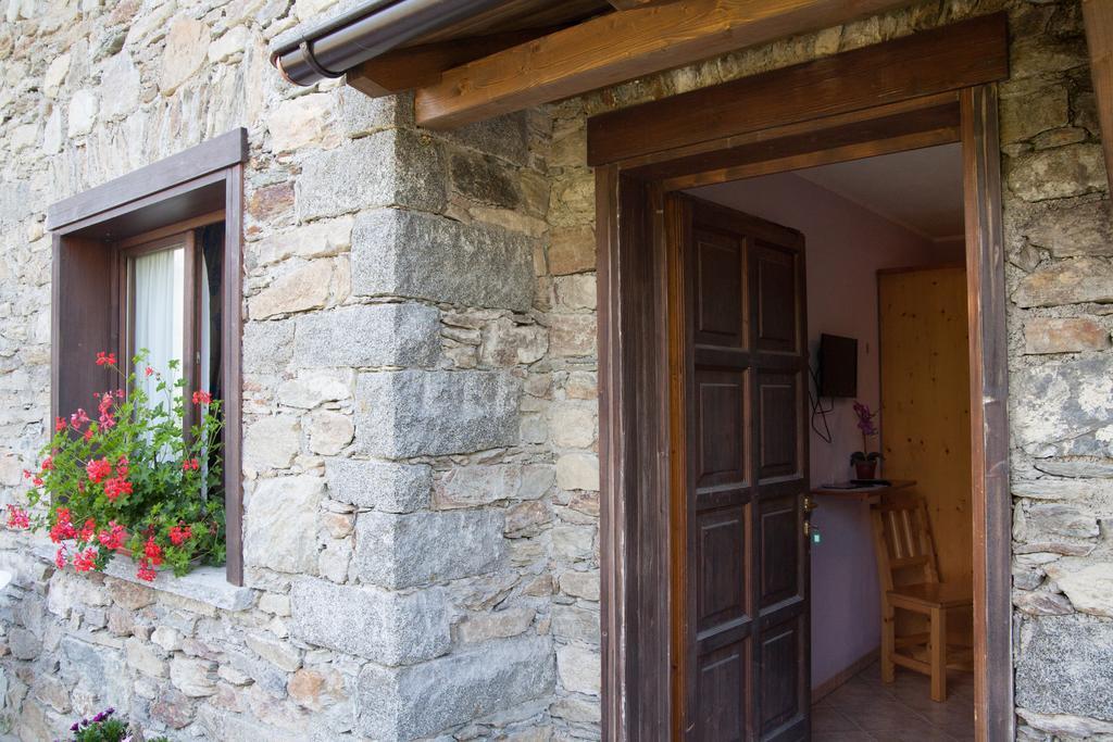 Mazzo di Valtellina Agriturismo Al Castagnetoヴィラ エクステリア 写真