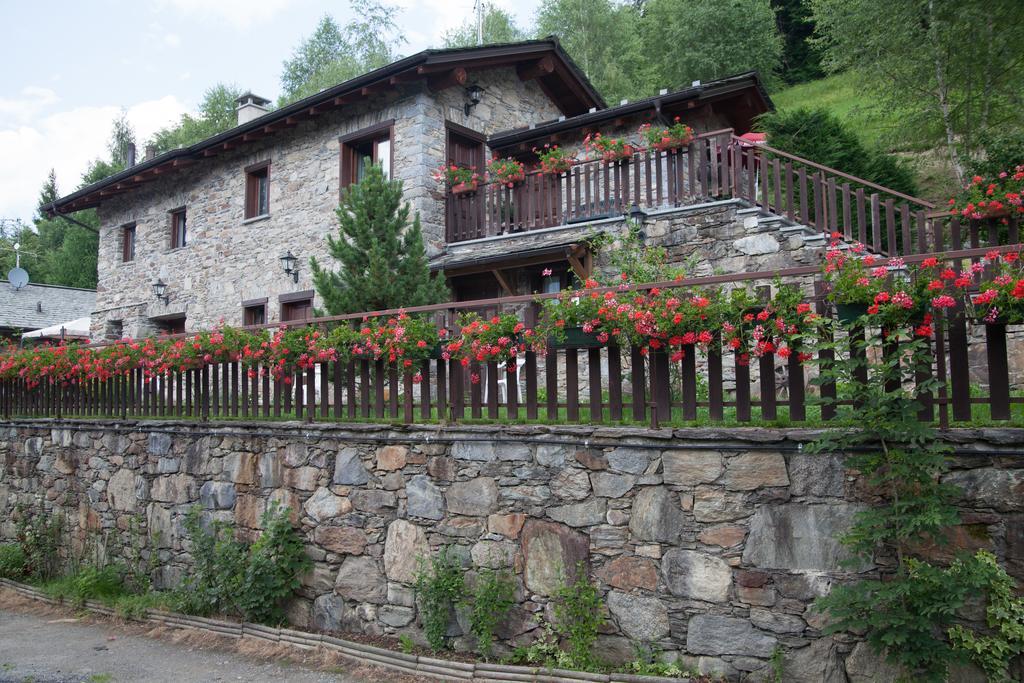 Mazzo di Valtellina Agriturismo Al Castagnetoヴィラ エクステリア 写真