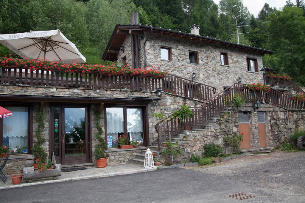 Mazzo di Valtellina Agriturismo Al Castagnetoヴィラ エクステリア 写真